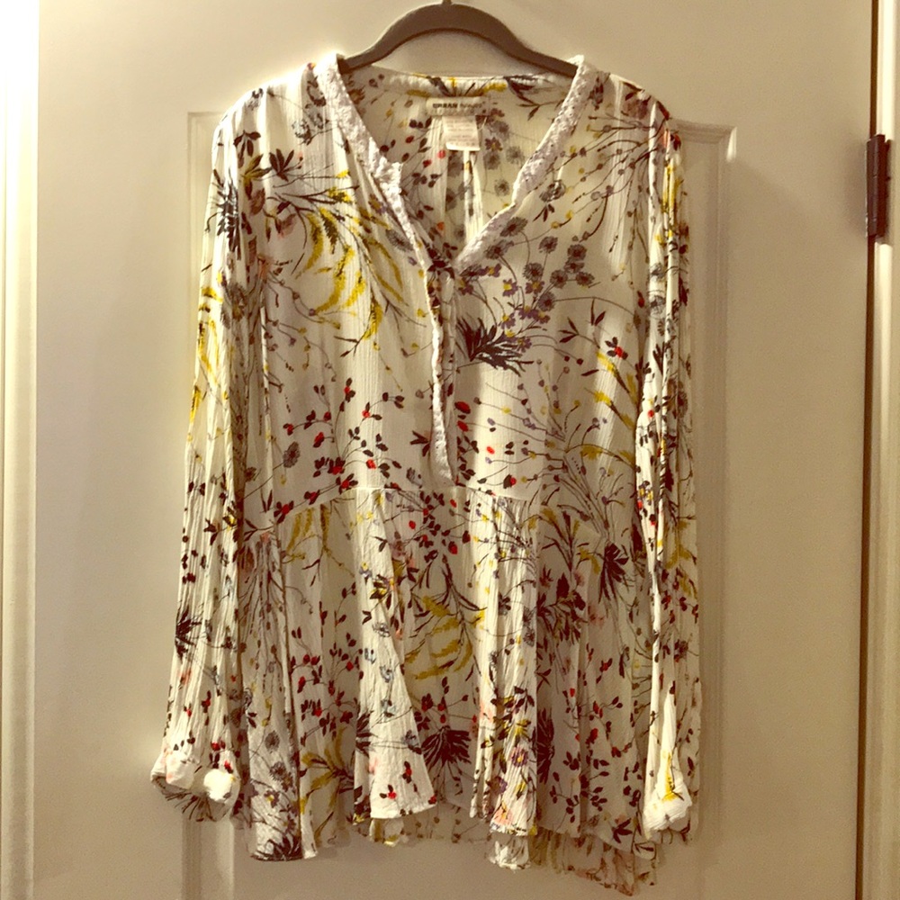 Floral print tunic.
